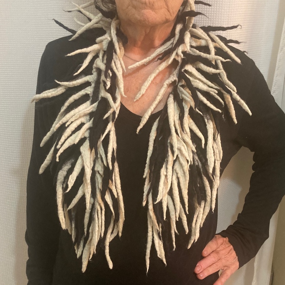 Black & White Wool Scarf OS